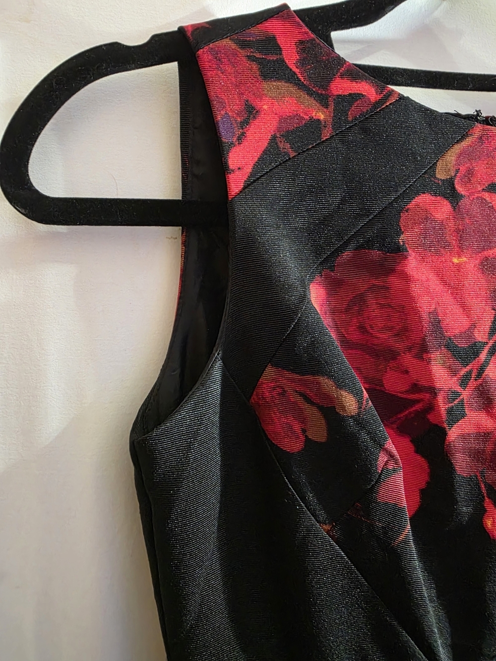 Taylor Black & Red Floral Fit & Flare Cocktail Dress | Sleeveless | Women's - Picture 4 of 12
